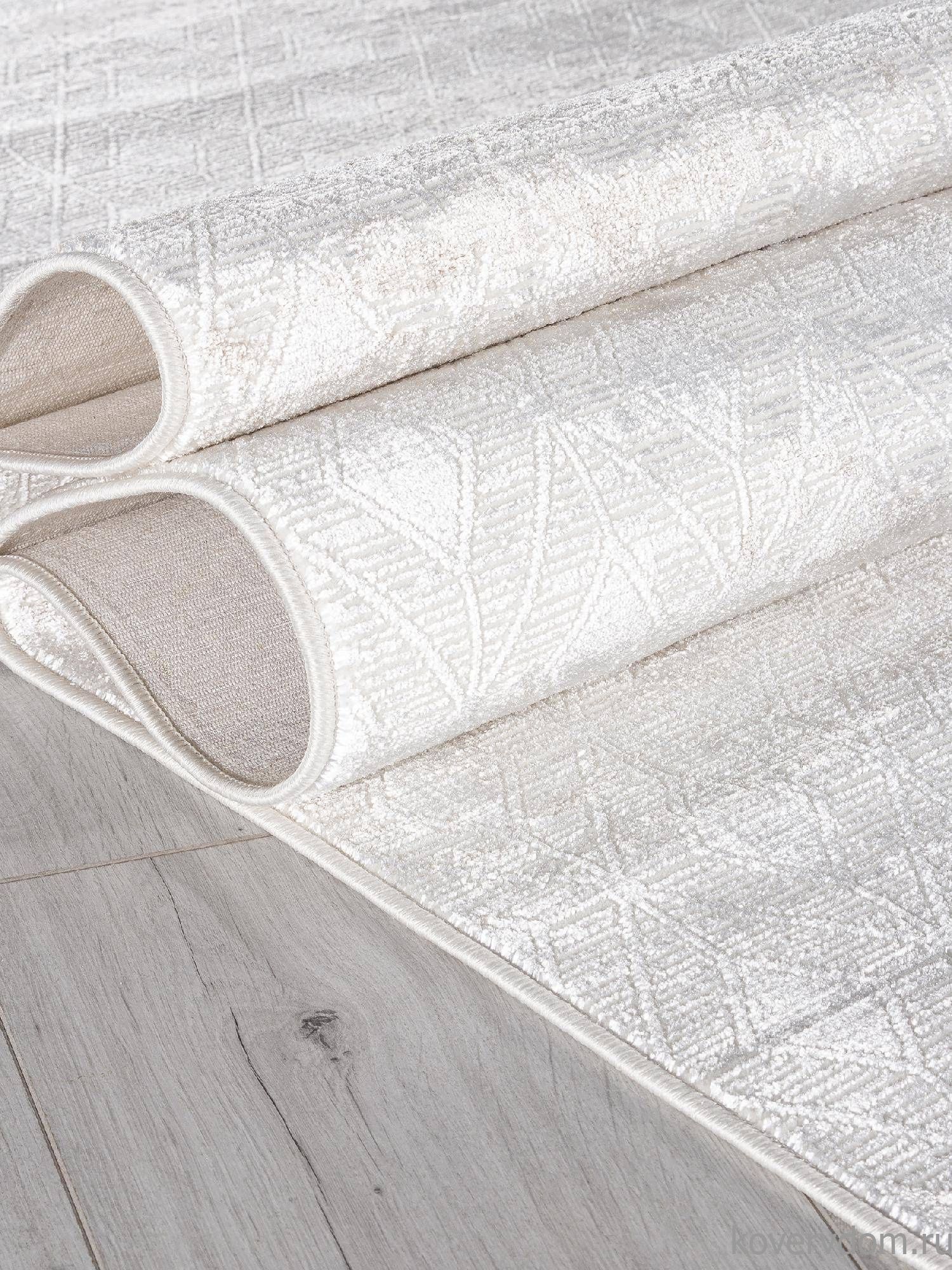 Ковер SHINE 32585A WHITE / CREAM Ковер SHINE 32585A WHITE / CREAM